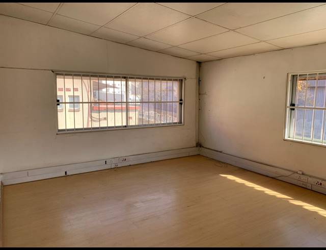 850M² WAREHOUSE TO LET IN KEW